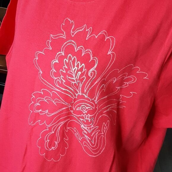 Hanes Perfect T Relaxed Fit Tee Shirt with Silver/Pink Flower - Picture 2 of 6